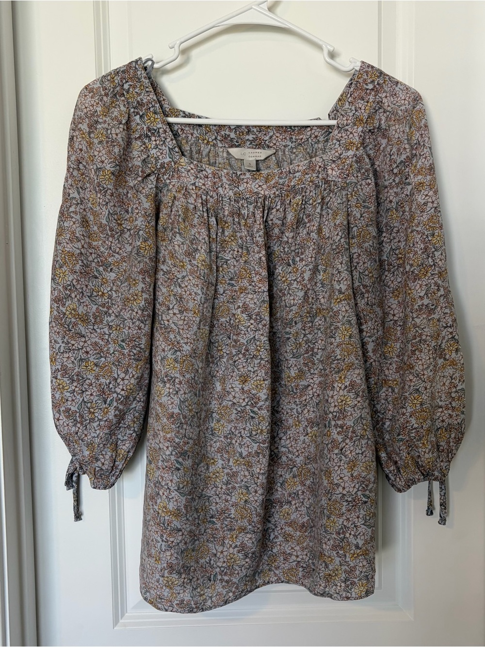 LC Lauren Conrad Lavender Floral Peasant Dress Top
Size S